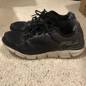 Fila shoes size youth 7